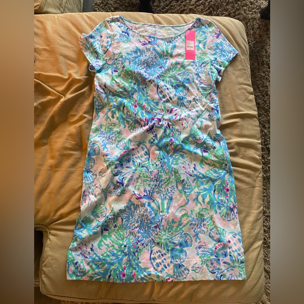 NWT Lilly Pulitzer short sleeved Marlowe dress. Size L craysea print